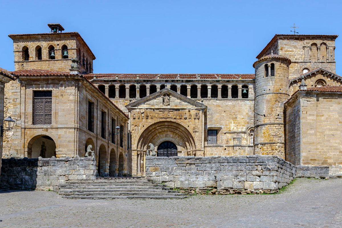 SANTILLANA-DEL-MAR-ENTORNO-VILLA-INOCENCIA3